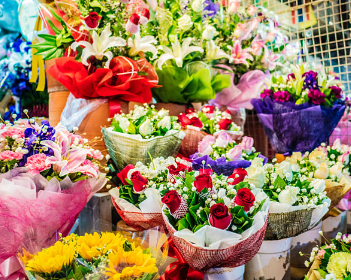 Choosing Romantic Flowers for Anniversaries and Special Milestones