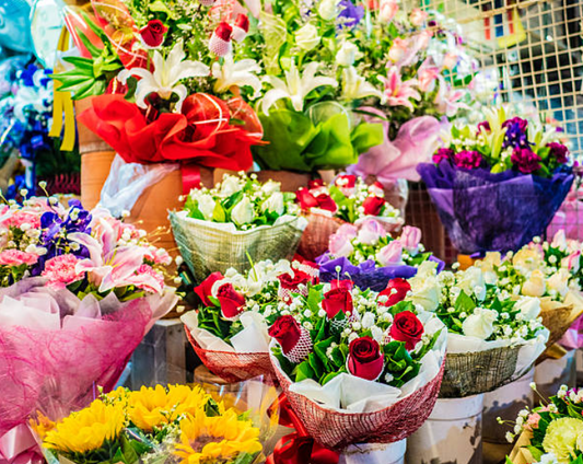 Choosing Romantic Flowers for Anniversaries and Special Milestones