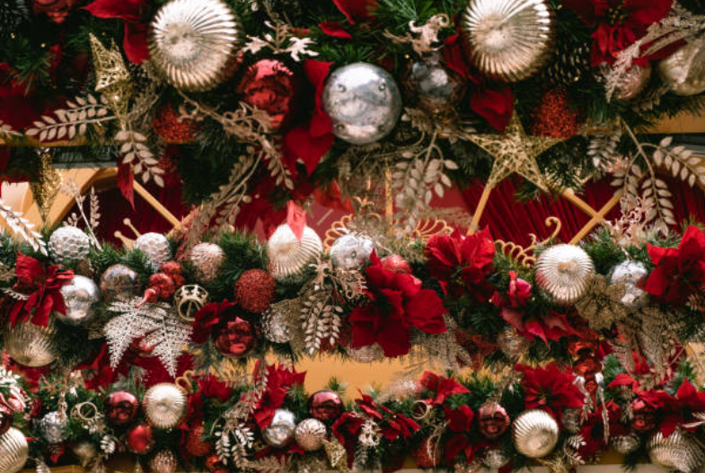 December Has Arrived: Floral Styling Ideas to Begin Your Christmas Celebrations