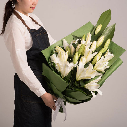 Fragrant Oriental Lily (White)
